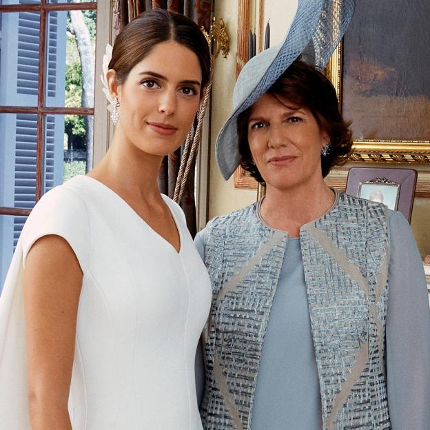 Sofía Barroso junto a su hija Sofía Palazuelo el día de su boda.