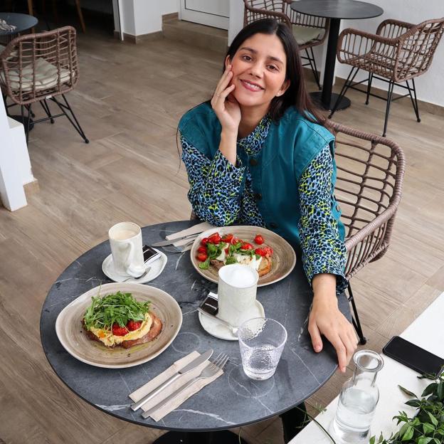 Influencer María García de Jaime desayunando