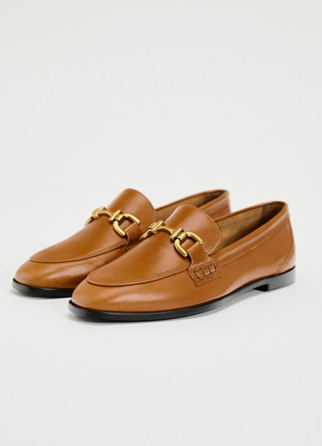 Mocasines marrones de Zara (39,99 euros)