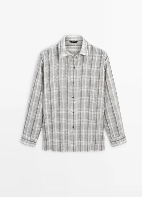 Blusa estampada de Massimo Dutti (69,99 euros)