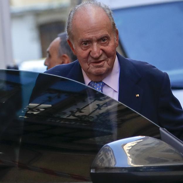 El rey Juan Carlos ha vuelto a Vitoria para un chequeo médico. 