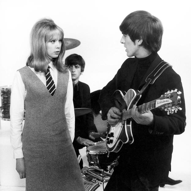 George Harrison y Pattie Boyd durante el rodaje de ¡Qué noche la de aquel día!