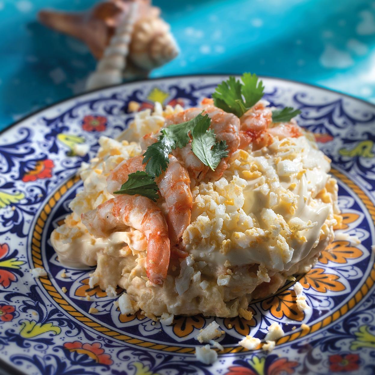 La ensaladilla de Huelva, una de las variaciones autonómicas de este plato cuyta receta encontramos en Las mejores ensaladillas. /matías pérez llera