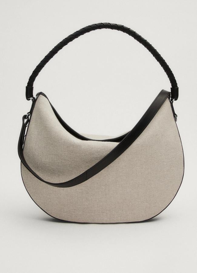 Bolso grande de media luna, 149 euros.