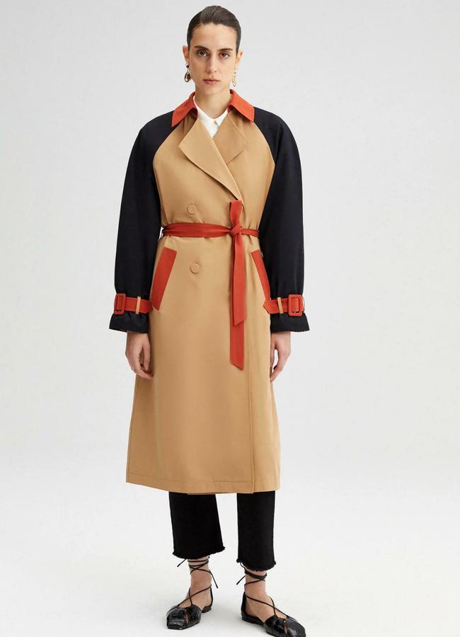 Gabardina de colores de Touche Privé, 169,95 euros.