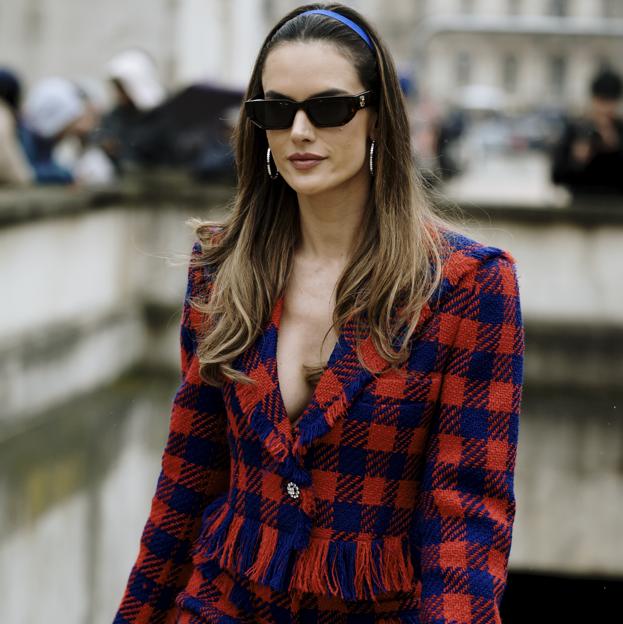 Estas son las chaquetas de tweed que las francesas llevan en primavera.