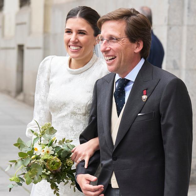 La nueva vida de casados de Almeida y Teresa Urquijo: diez días de luna de miel y una mudanza 