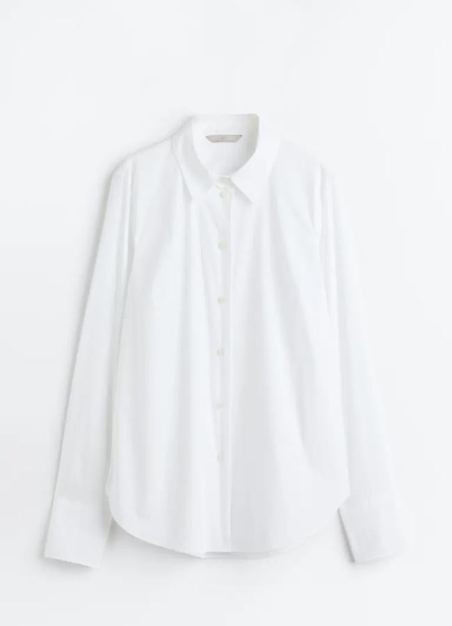 Camisa blanca de H&M.