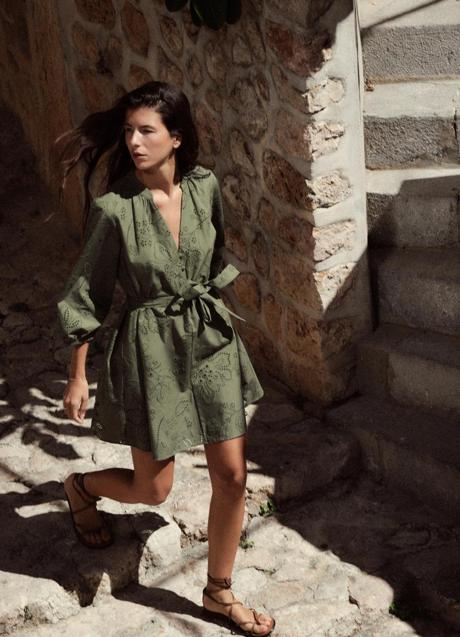 Vestido verde de Zara (29,99 euros)