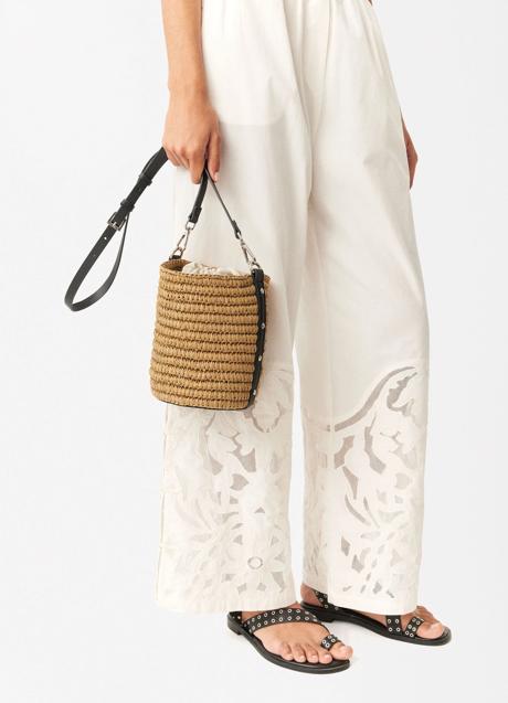 Bolso de rafia de Parfois (25,99 euros)