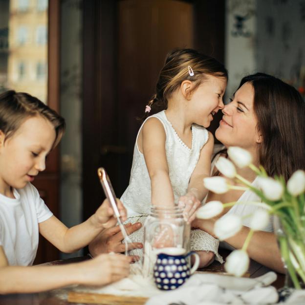 Los mejores regalos tecnológicos para el Día de la Madre: ocho ideas geniales para no regalar siempre lo mismo