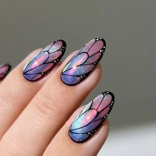 Uñas butterfly cromadas