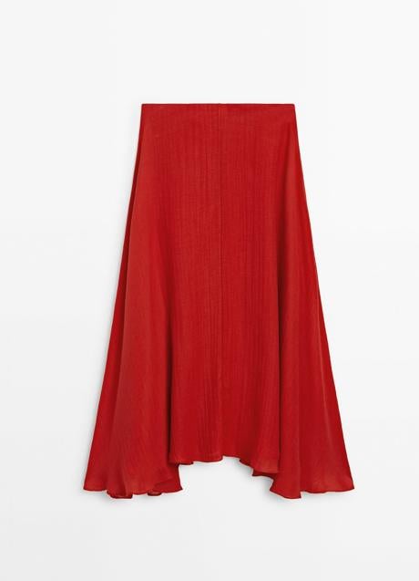 Falda roja de Massimo Dutti (99,95 euros)