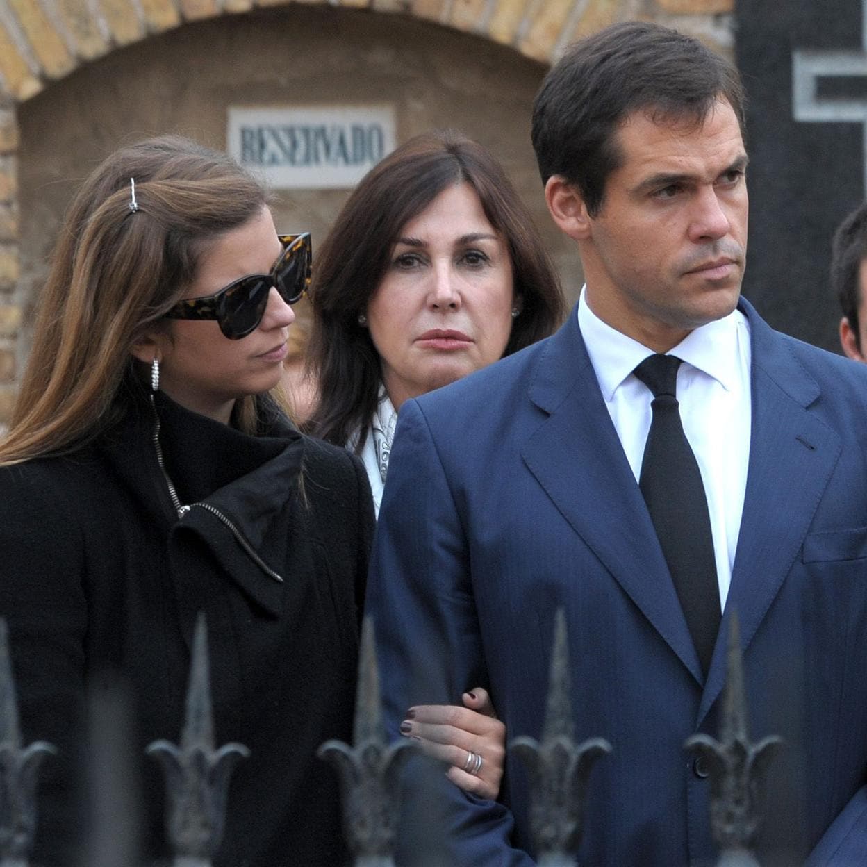 Margarita Vargas, Carmen Martinez-Bordiú y Luis Alfonso de Borbón.