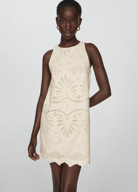 Vestido blanco de Mango (49,99 euros)