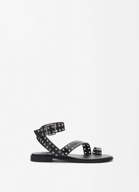 Sandalias negras de Parfois (29,99 euros)