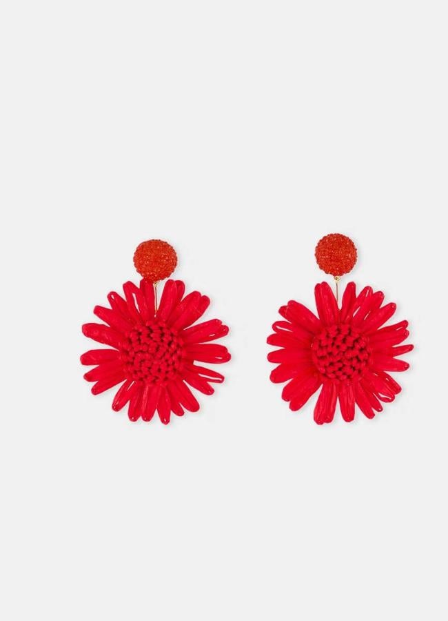 Pendientes de color rojo en forma de margaritas