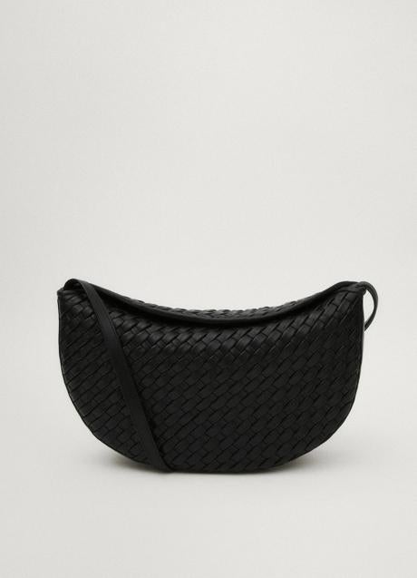 Bolso negro de Massimo Dutti (199 euros)