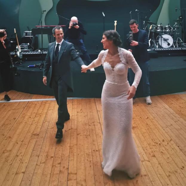 Carmen Ballesteros Botín y su marido abren el baile. 