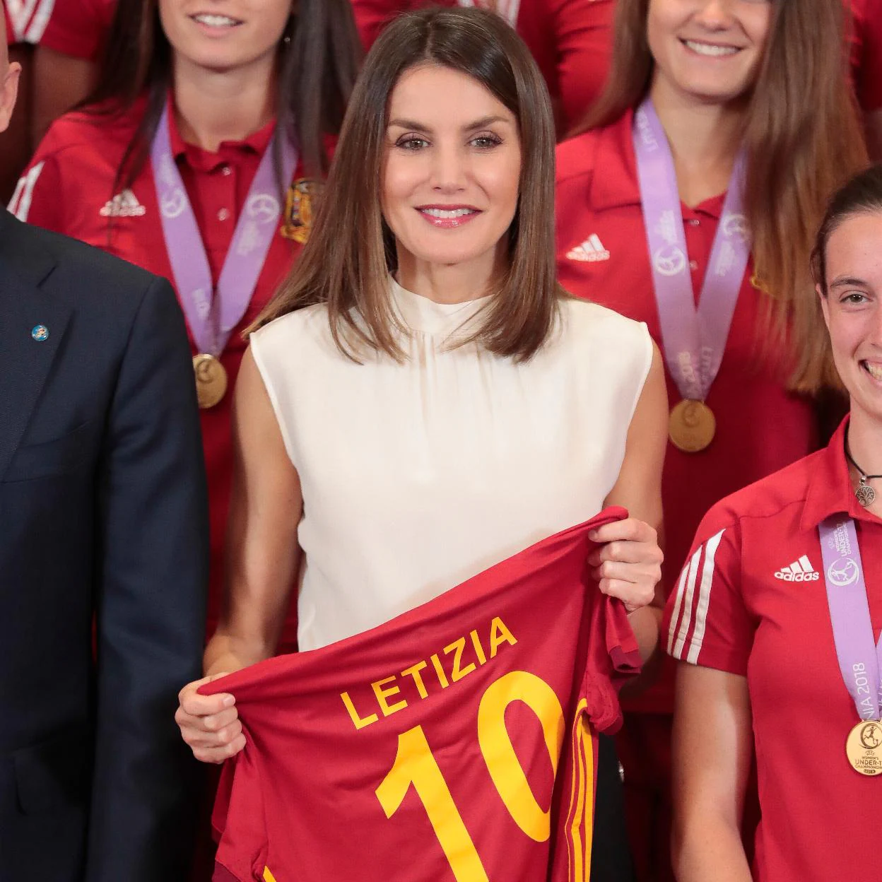 la conexión secreta con Leonor: los motivos de Letizia para ir a la final  de la Copa de la Reina | Mujer Hoy