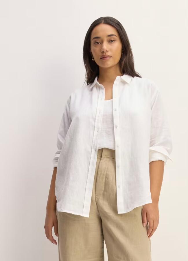 Everlane The Linen Relaxed Shirt, 105 euros.