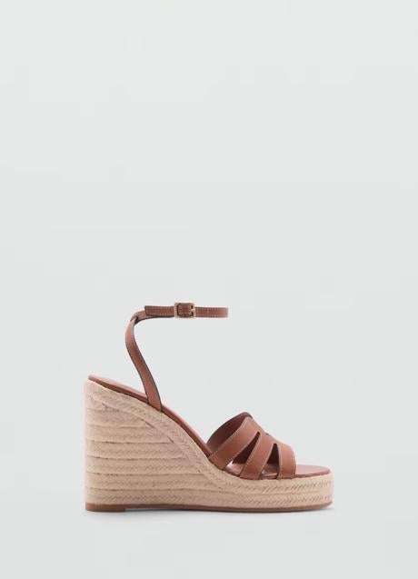 Sandalias de esparto de Mango (49,99 euros)