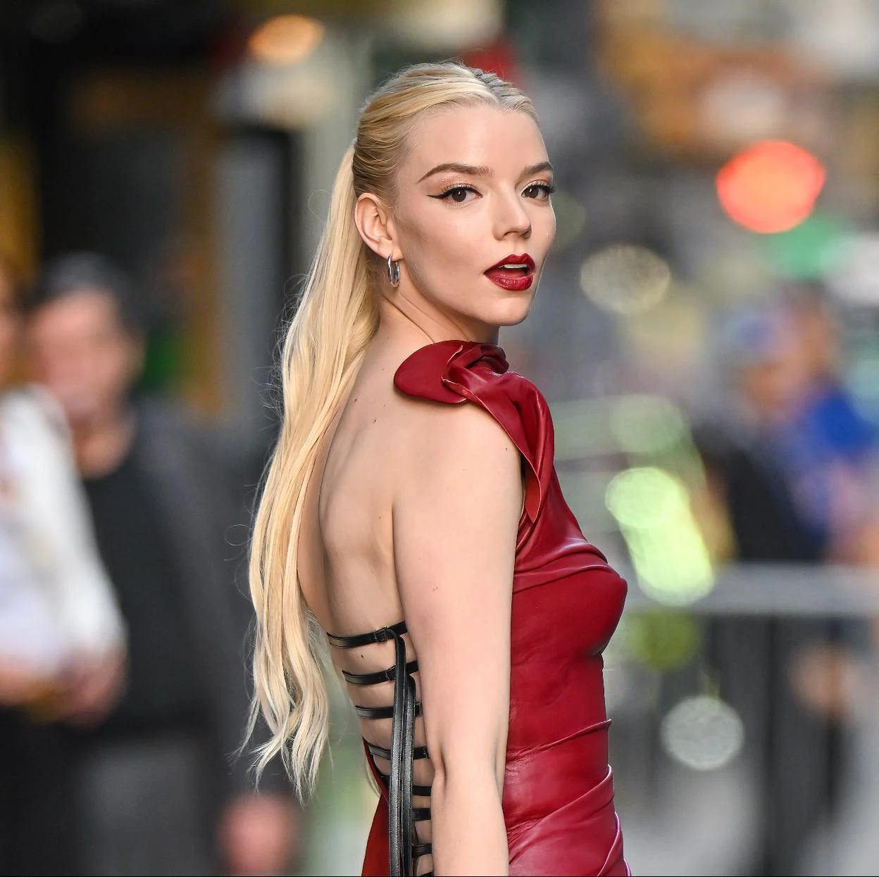 Sin vergüenza y sin ropa interior: así ha roto Anya Taylor-Joy las reglas  de la alfombra roja | Mujer Hoy