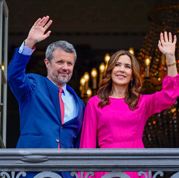 Federico y Mary de Dinamarca celebrando su cumpleaños como rey danés. 