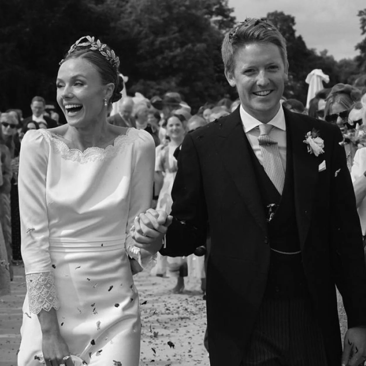 Hugh Grosvenor, duque de Westminster junto a Olivia Henson el día de su boda. 