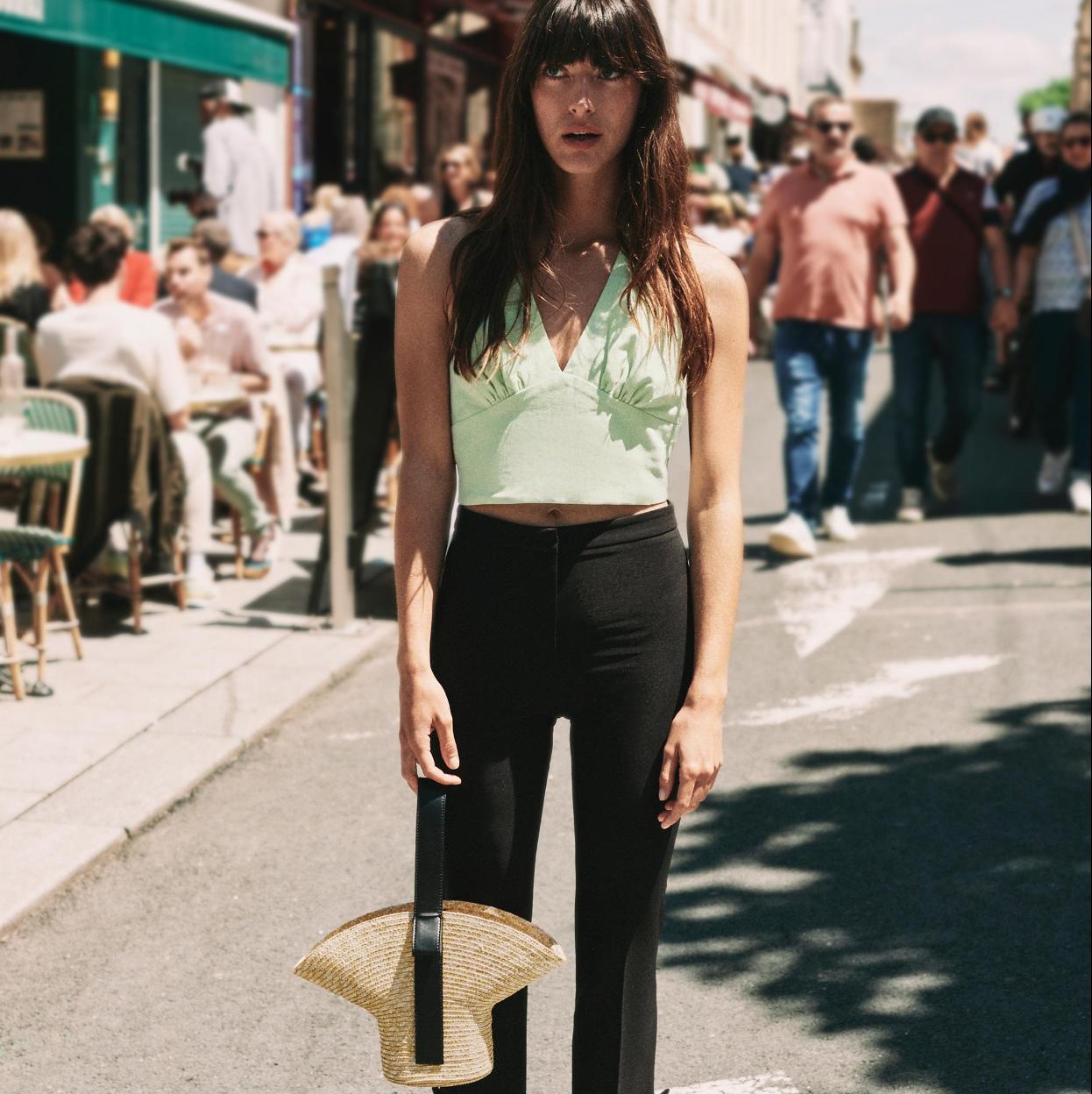 Vestidos estampados, pantalones que hacen tipazo, bolsos de rafia, sandalias planas y muchas otras muchas compras de verano./ZARA