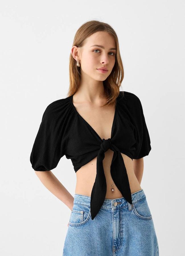 Blusa atada cropped