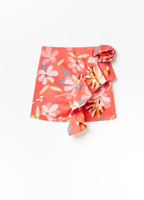 Falda estampada de Sfera: elegancia en coral - 25,99 euros