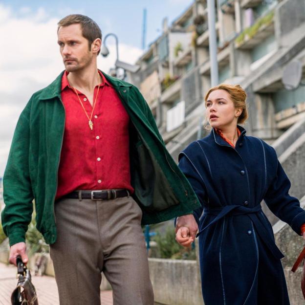 Alexander Skarsgard y Florence Pugh en una imagen de la miniserie que adapta el libro de John Le Carré, La chica del tambor.