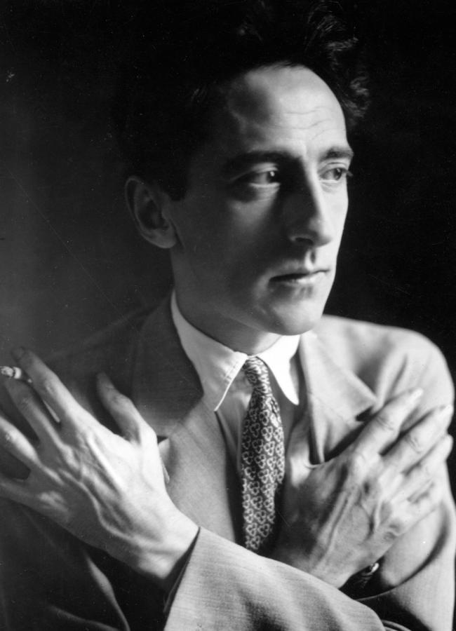 Jean Cocteau, 1929. Fotografía de Germaine Krull.