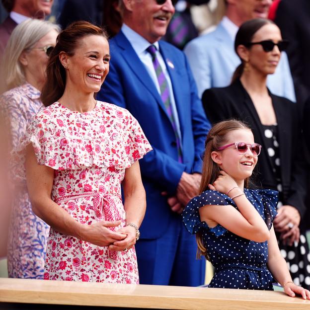 Pippa Middleton, radiante en la final de Wimbledon, con un vestido de flores que inspirará a muchas invitadas