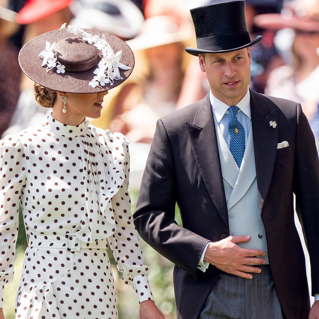 Los príncipes de Gales en Ascot. 