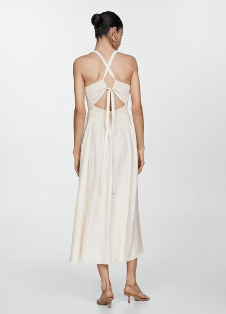 Vestido blanco de Mango (45,99 euros)