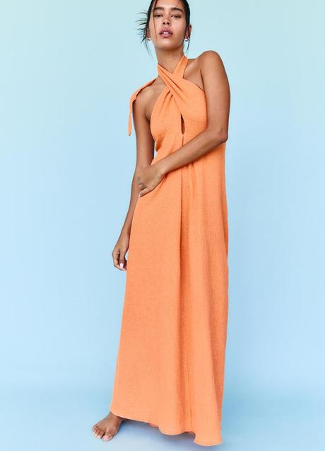 Vestido naranja de Pull & Bear (29,99 euros)