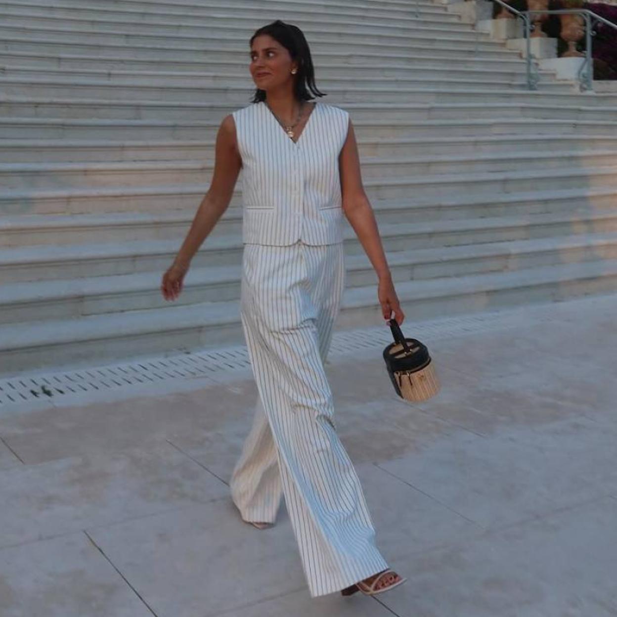 Influencer con traje de verano/@MARIAGDEJAIME