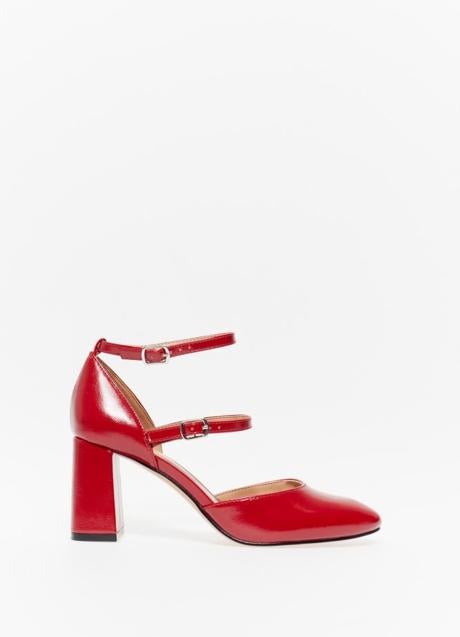 Zapatos rojos de Sfera (29,99 euros)