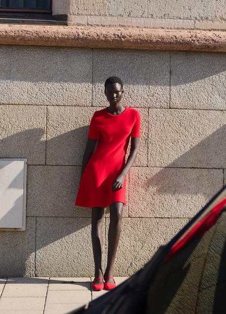 Vestido rojo de H&M (35,99 euros)