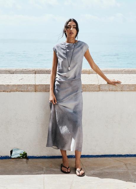 Vestido estampado de Massimo Dutti (99,99 euros)