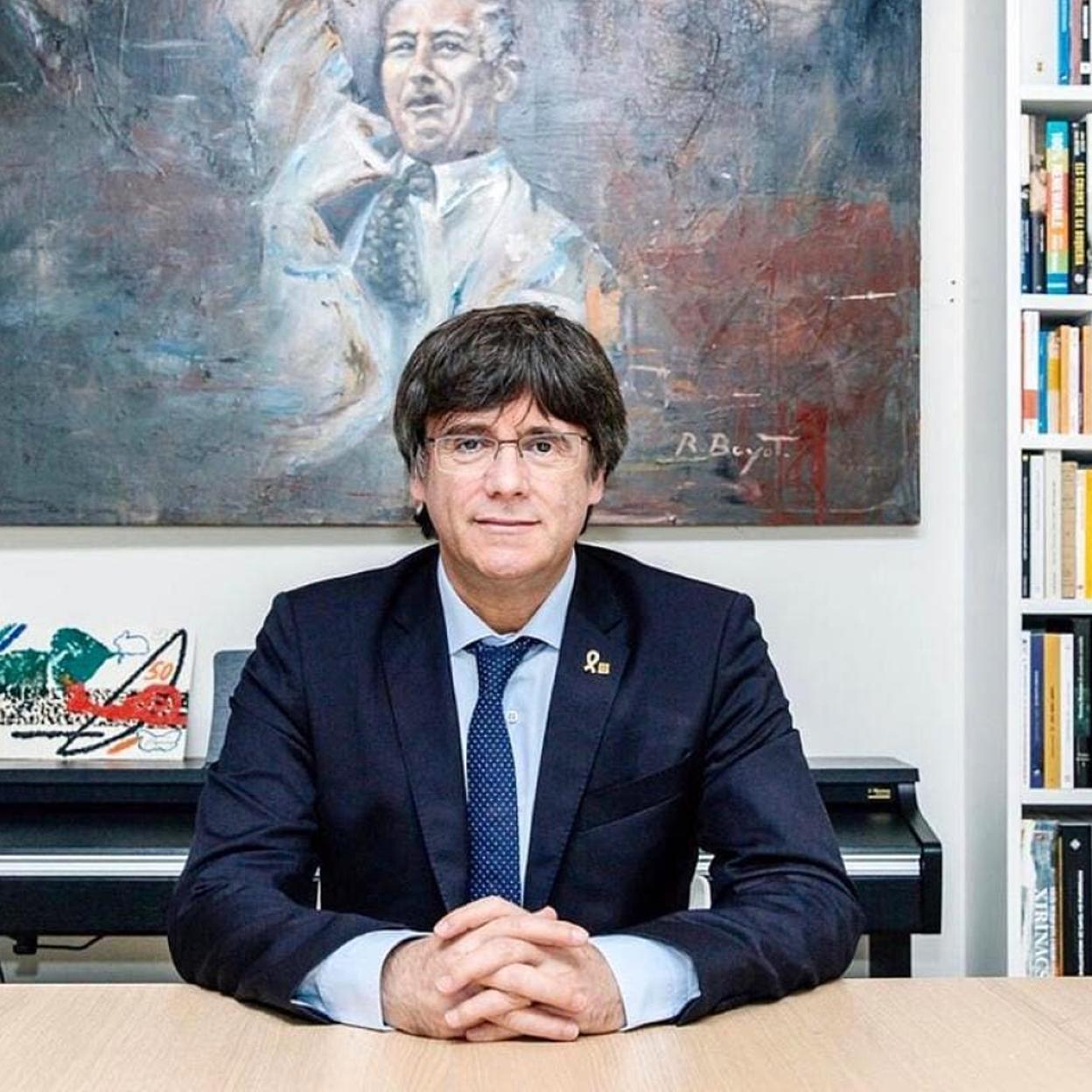 Puigdemont en su casa de Waterloo. /@CARLESPUIGDEMONT