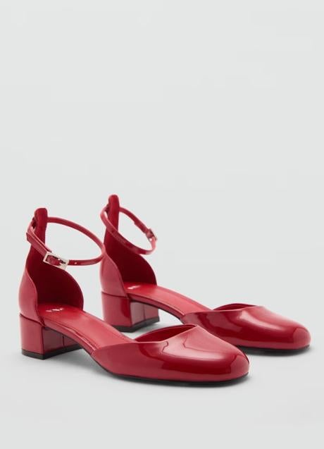 Zapatos rojos de Mango (35,99 euros)