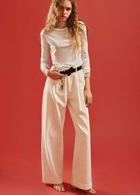 Pantalones blancos de Sfera (29,99 euros)