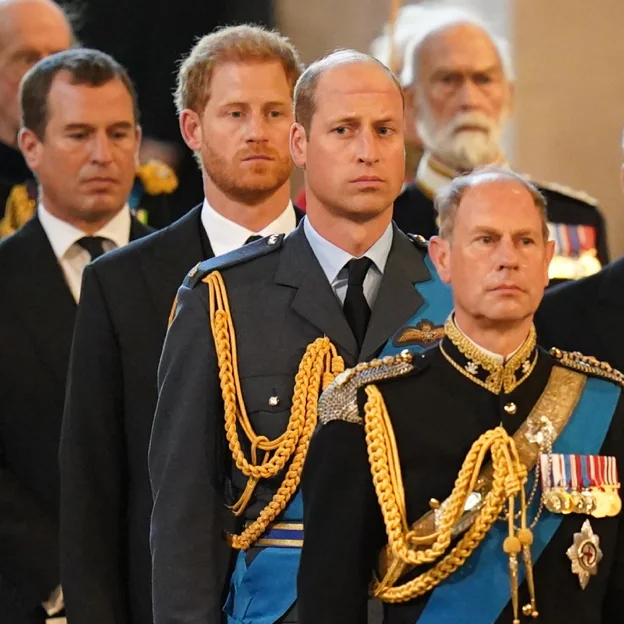 Los príncipes Harry y Guillermo, distanciados desde hace tiempo. 