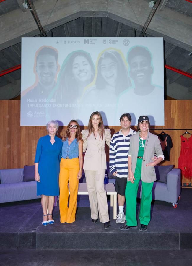 Pepa Bueno, María Diez, Aida Artiles, Miguel Becer y Natalia Bengoechea en la presentación de Ayuda en Acción. Foto: Pablo Paniagua.