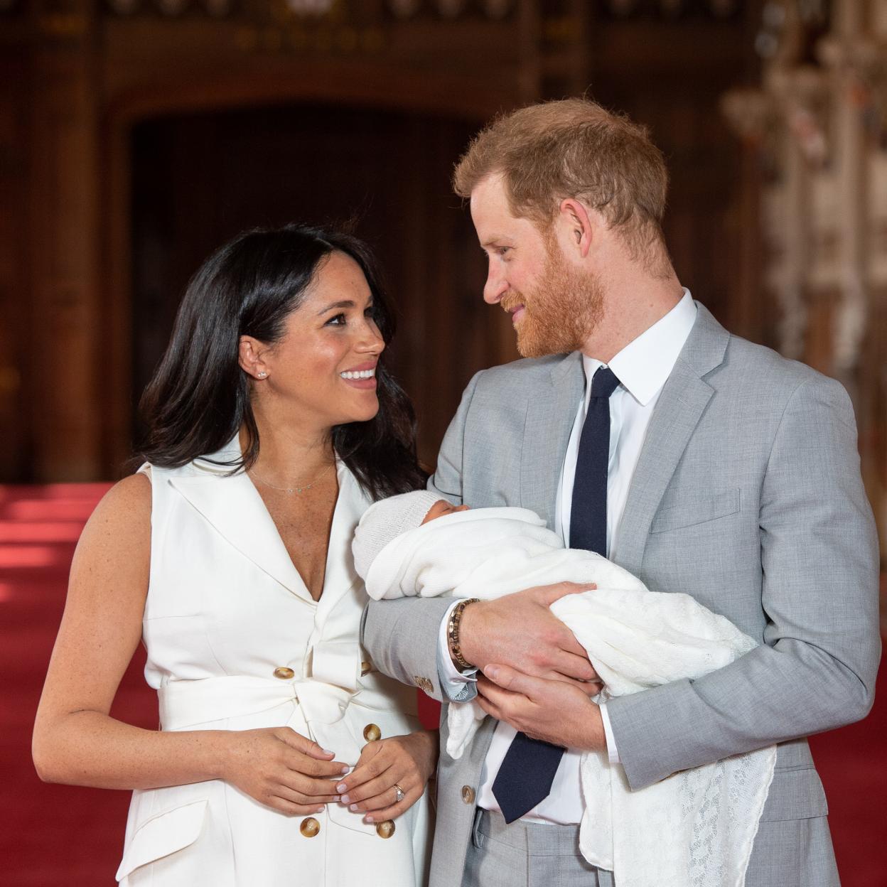 Los duques de Sussex con el pequeño Archie. 