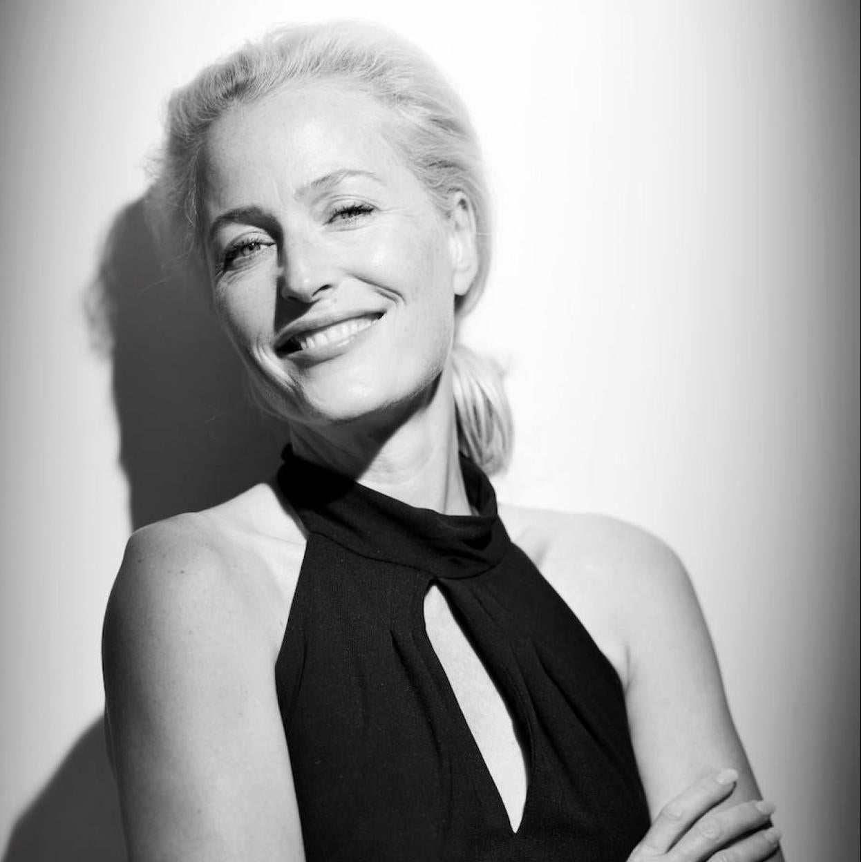 Gillian Anderson./sasha gusov.