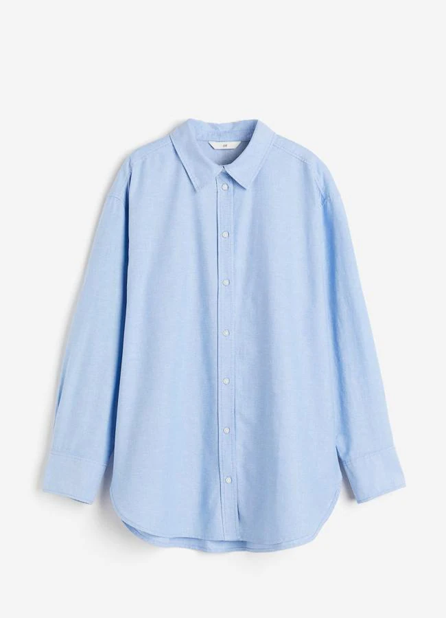 Camisa azul bebé de H&M, 19,99 euros.